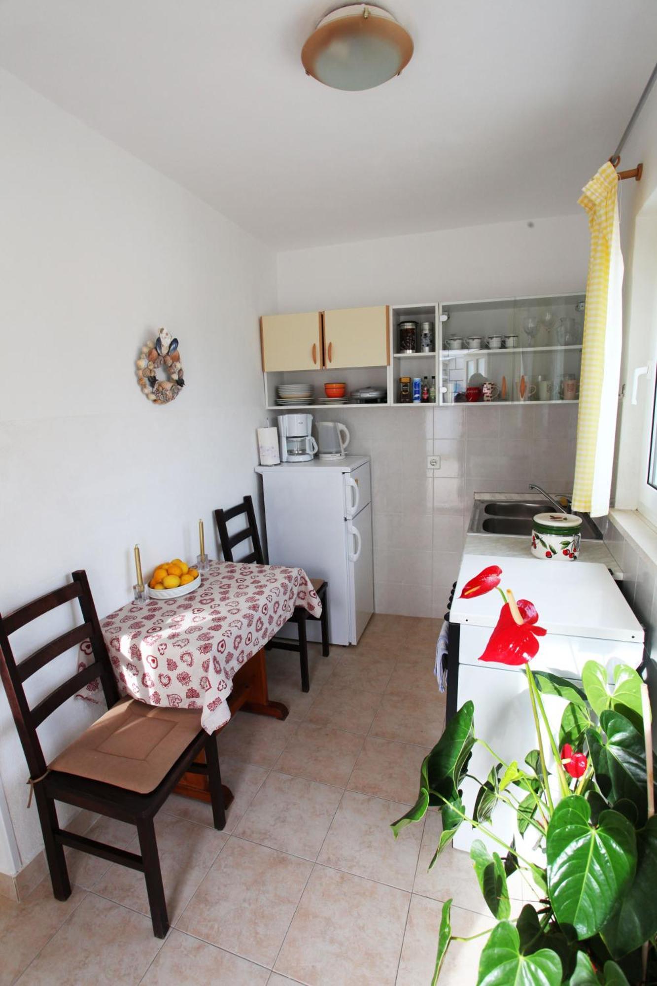 Lidija Mit Terrasse Und Meerblick Apartment